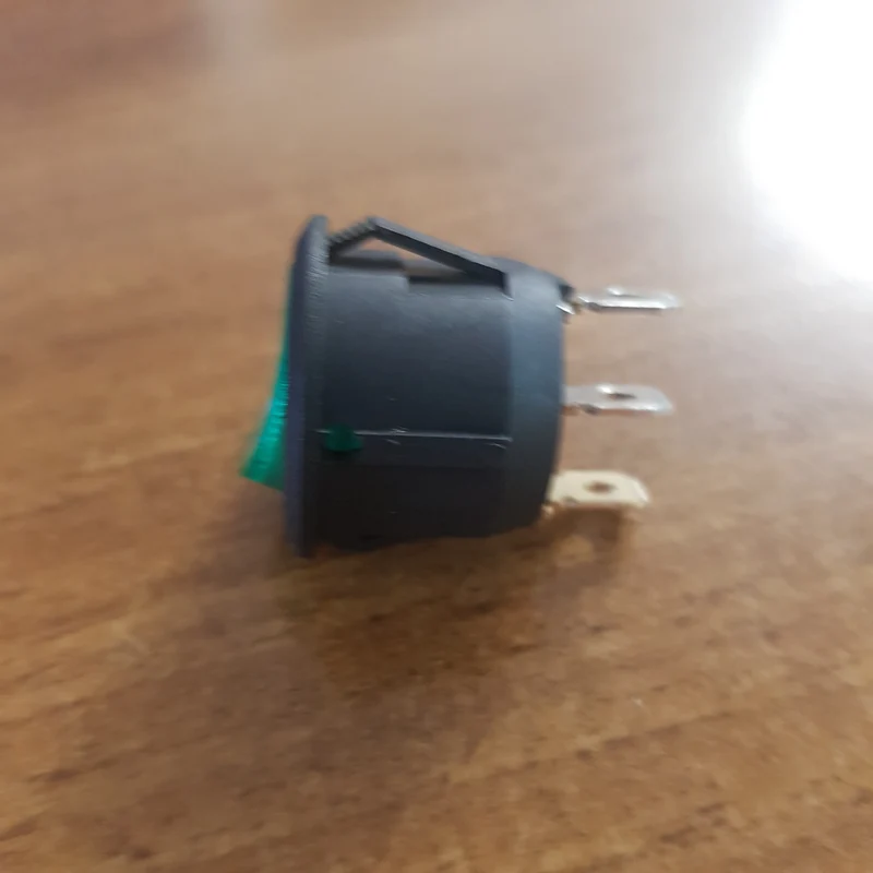 Interruttore tondo luminoso verde ø 20mm - 6A 250V - 3 Faston 4,8mm