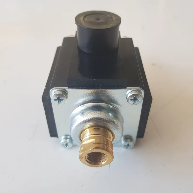 Pompa di Vibrazione Fluid-O-Tech 70W 240V