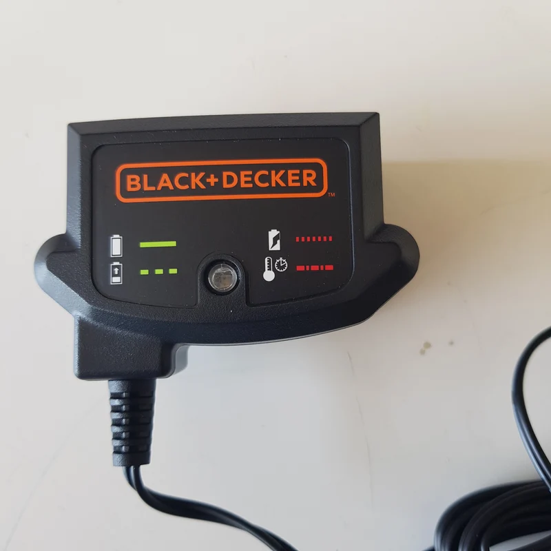 Carica batterie Black+Decker per aspirapolvere e elettroutensili 18v N494098