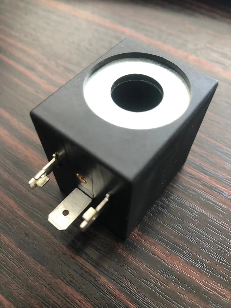Bobina 230V 8W 50Hz – Foro Passante Ø13,5 mm per Elettrovalvola