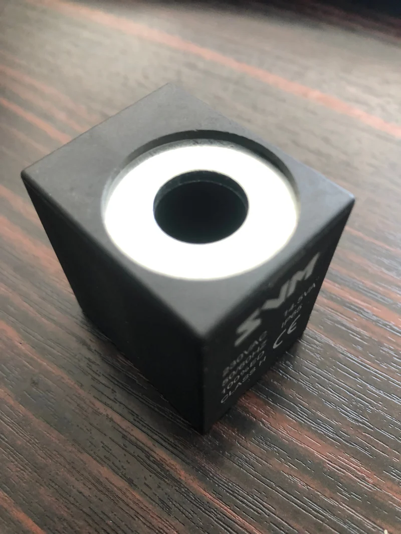 Bobina 230V 8W 50Hz – Foro Passante Ø13,5 mm per Elettrovalvola