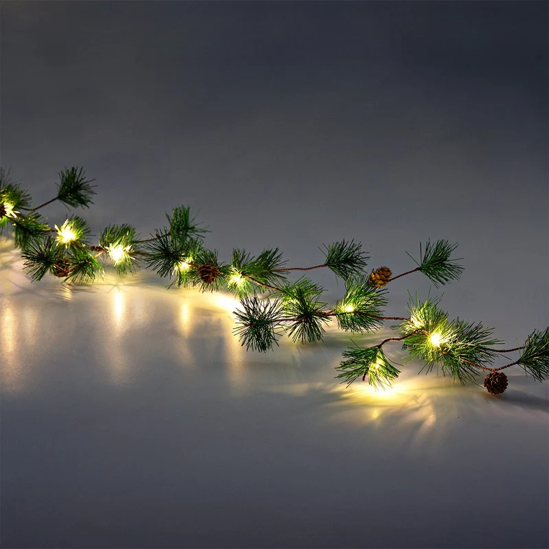 String lights with timer and pine cones - 330 cm
