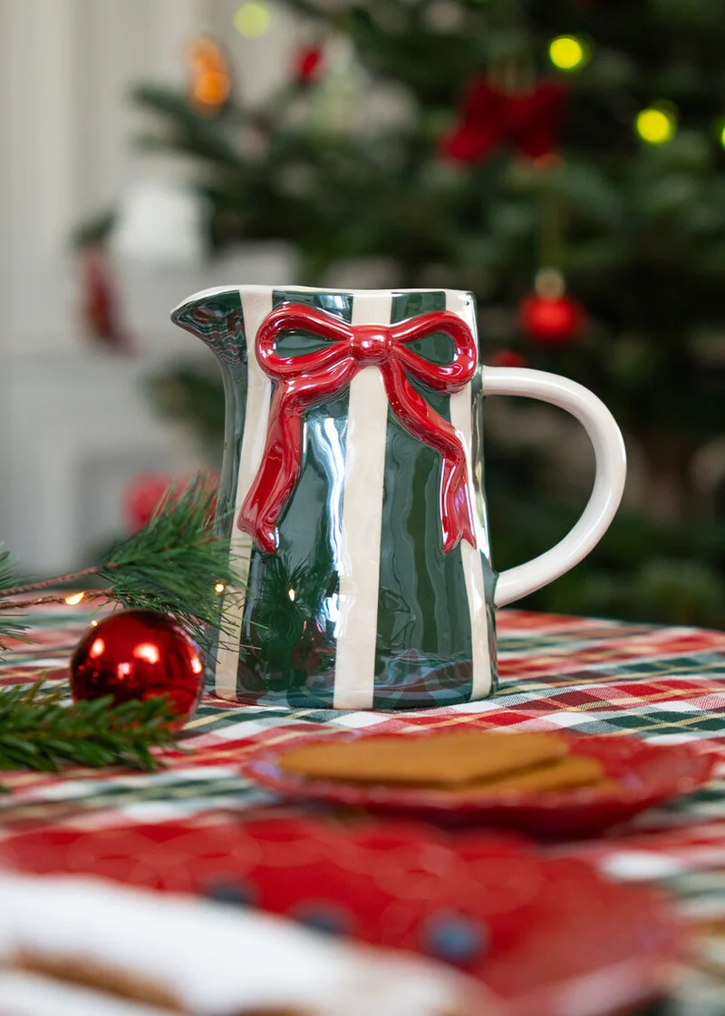 Striped jug with embossed bow - 1 L
