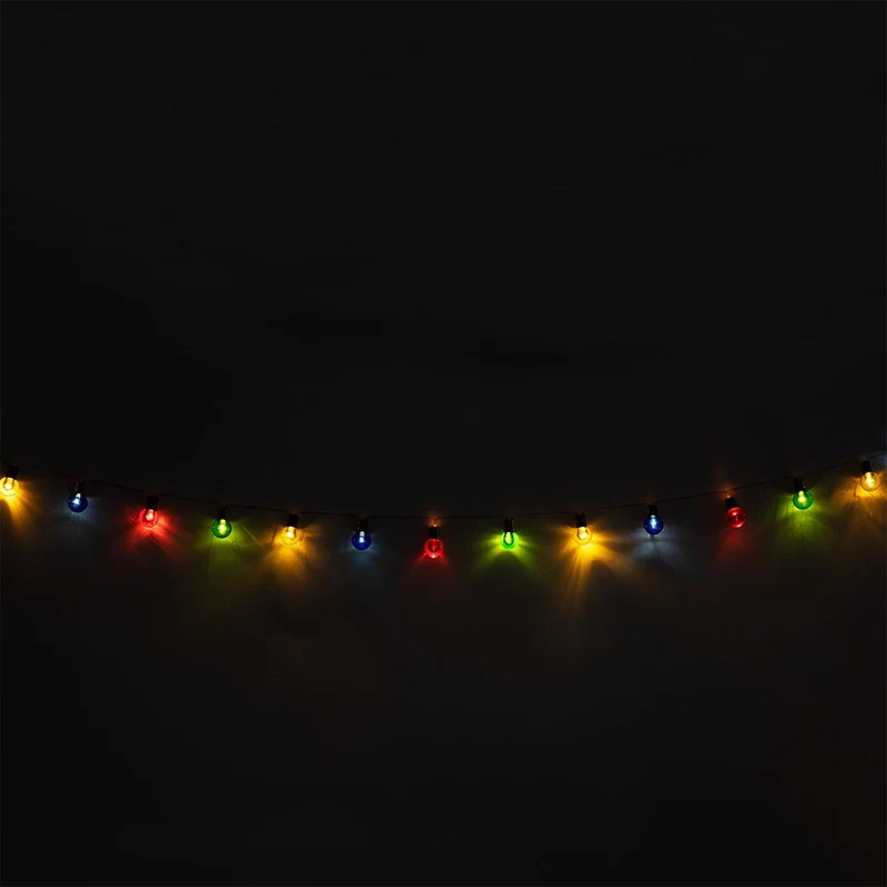 String lights suitable for outdoor use. 390 cm