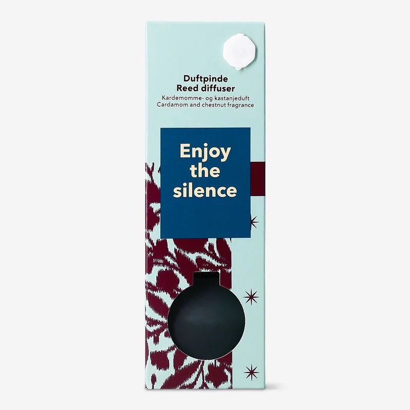 Reed diffuser with cardamom and chestnut fragrance