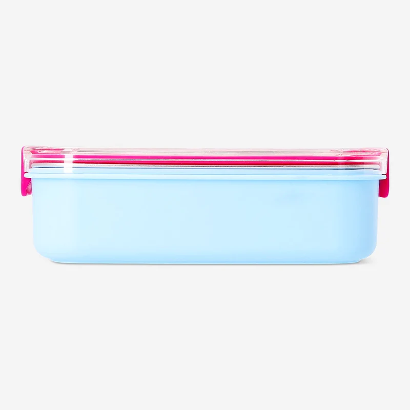 Lunchbox with divider tray
