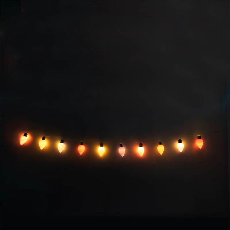 Bulb string lights. 285 cm