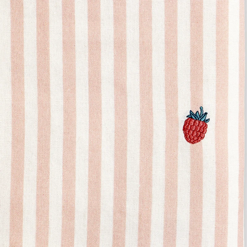 Tablecloth with embroidered raspberry - 140x220 cm