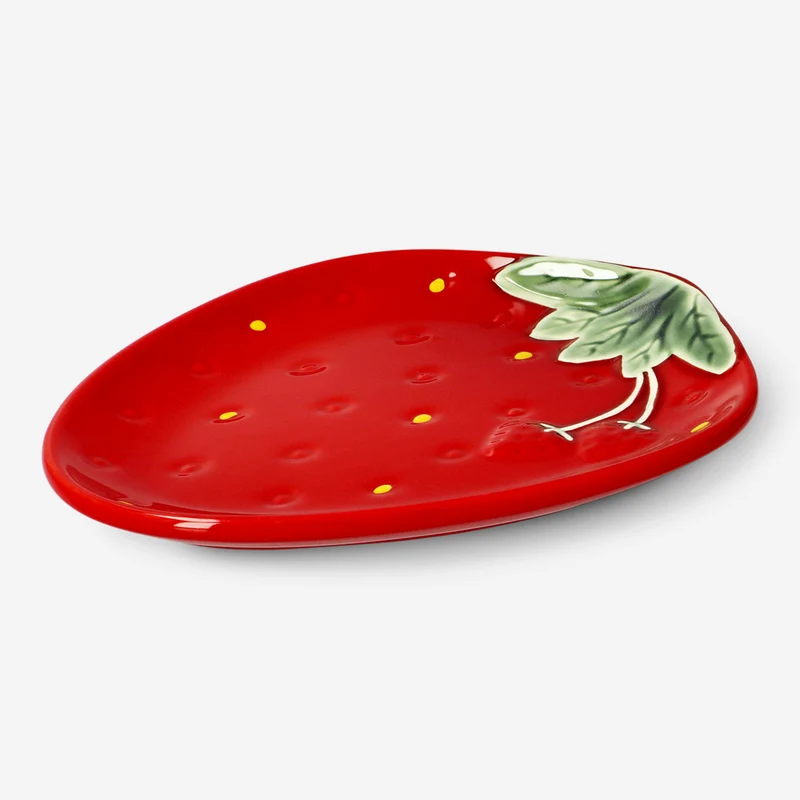 Red ceramic strawberry plate - 17 cm