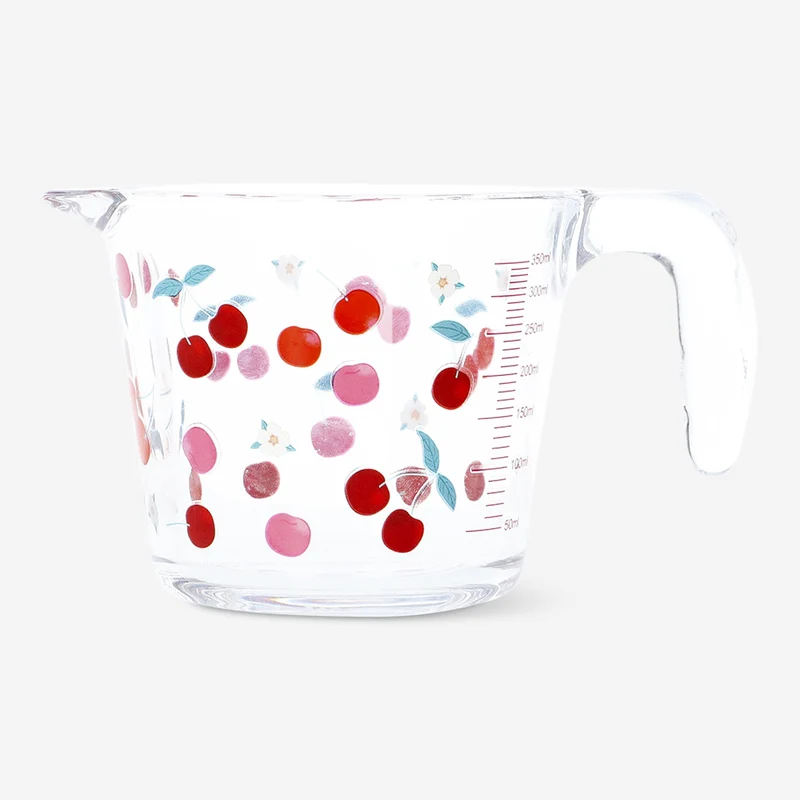 Measuring cup with cherry print