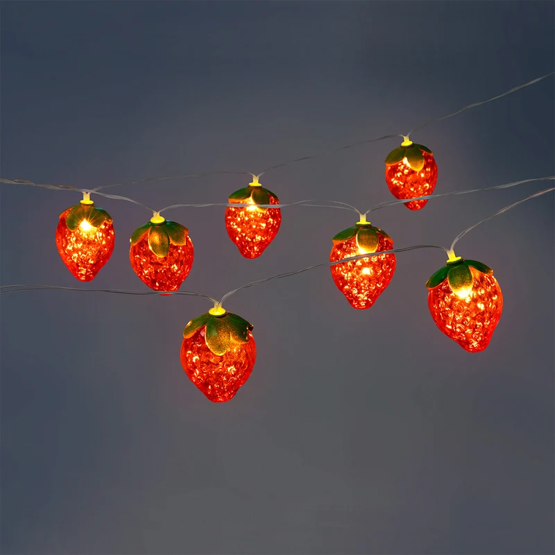 Outdoor string lights - Strawberries