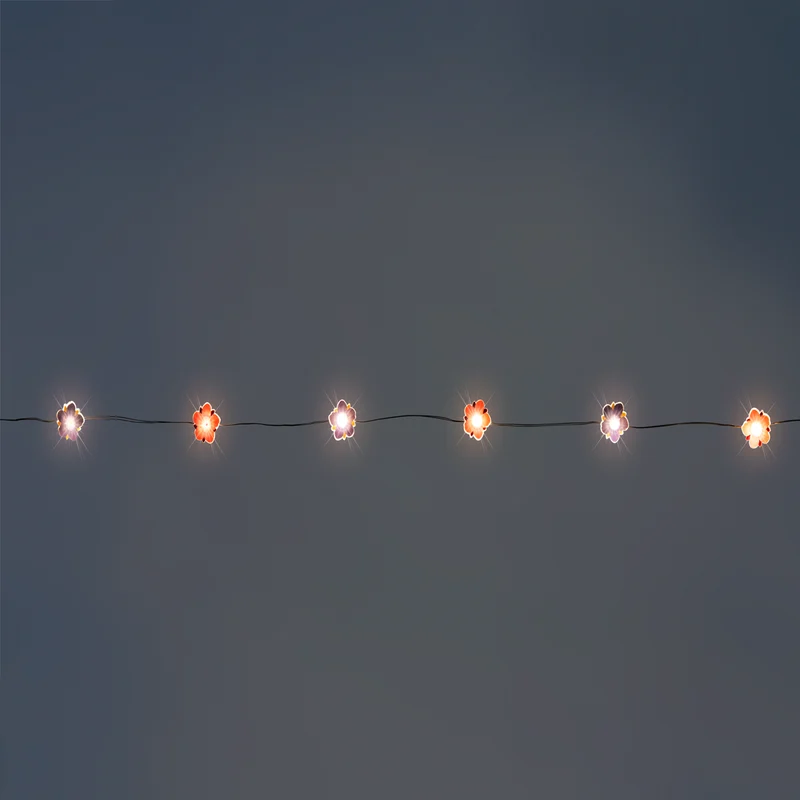 String lights - Purple and pink flowers