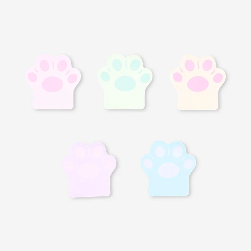Sticky memos as paw