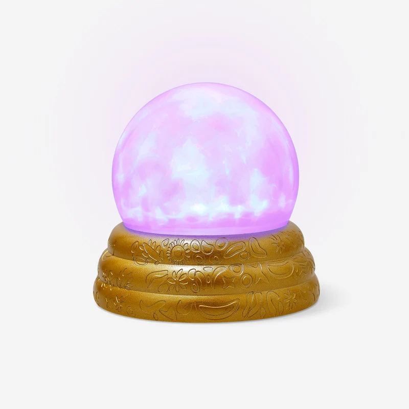 Scrying ball with light