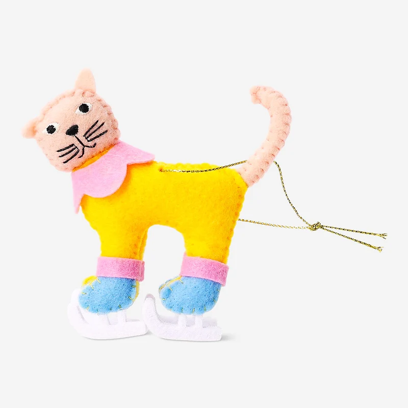 Hanging ornament - Skiing cat in felt