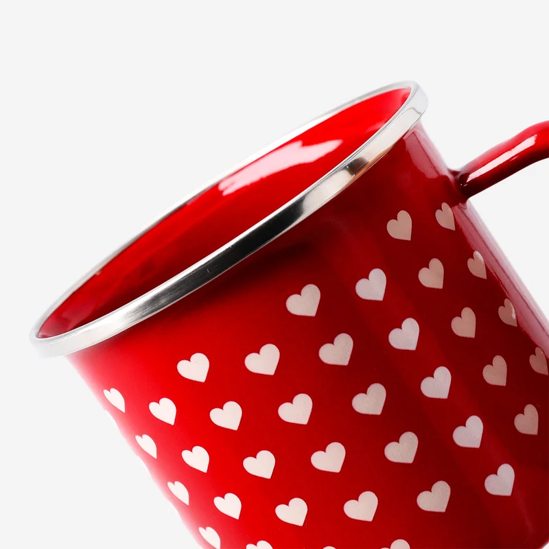 Metal mug with red enamel and heart print - 350 ml