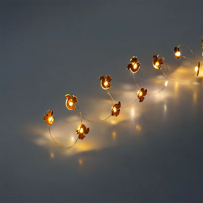 String lights - Brown squirrels