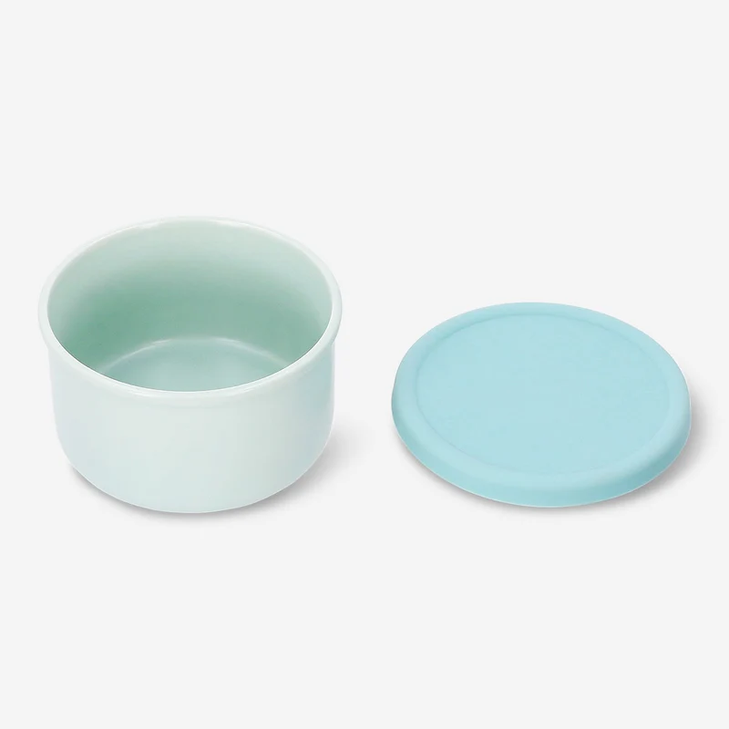 Green ceramic food container with silicone lid - 11 cm