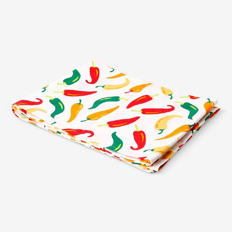 Tablecloth with chilli print - 140x220 cm