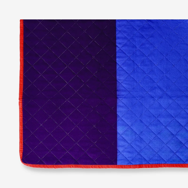 Quilted rainbow picnic blanket with carrying strap - 170x130 cm