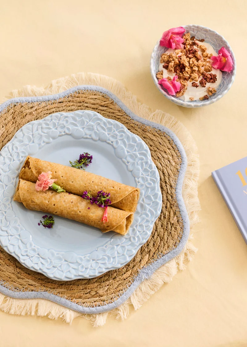 Blue hydrangea flower plate - 26 cm
