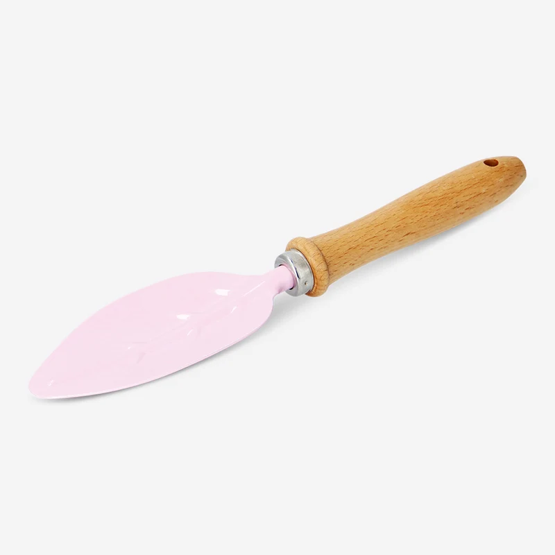 Shovel in leaf shape