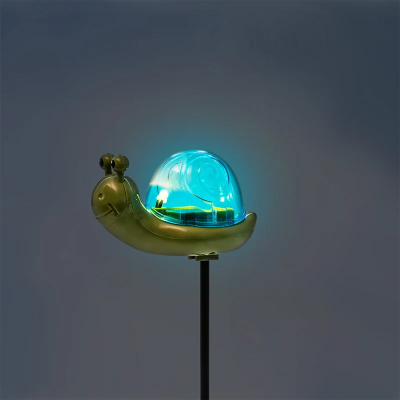Solar cell snail lamp