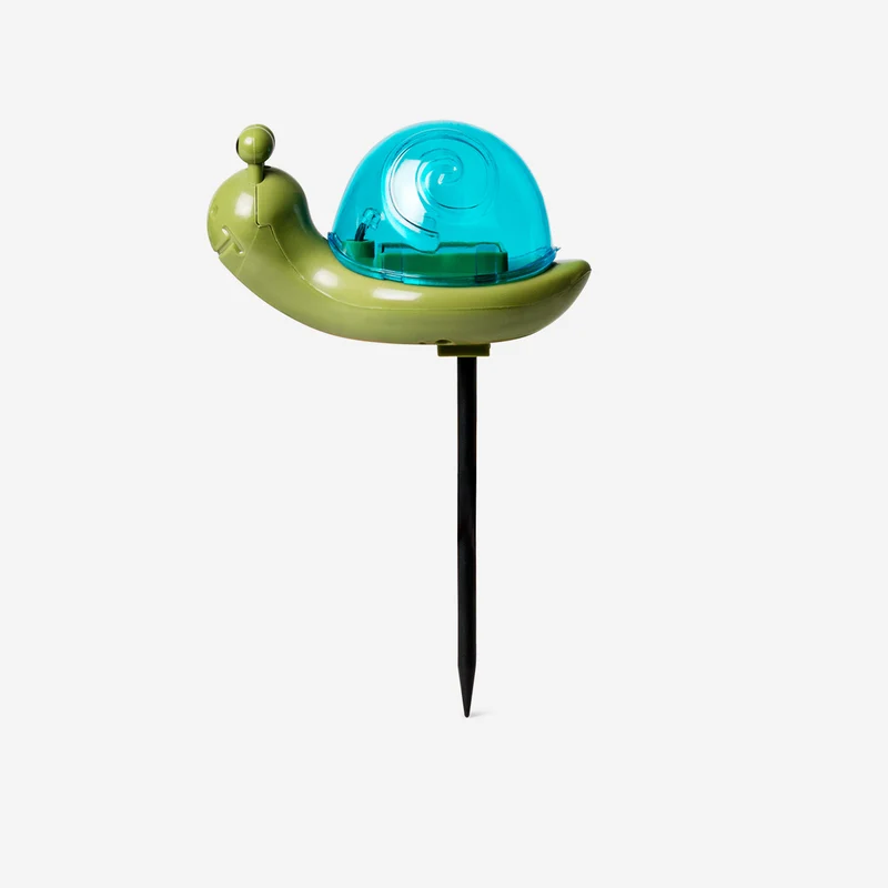 Solar cell snail lamp