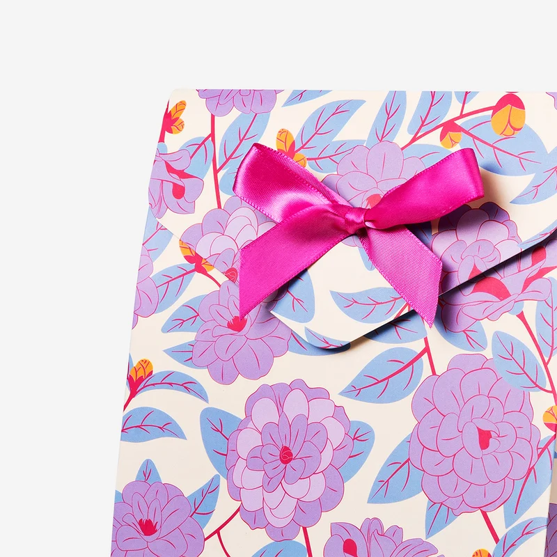 Floral gift box with ribbon