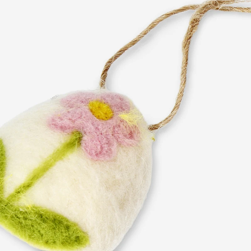 Hanging ornament - Felt egg with flower