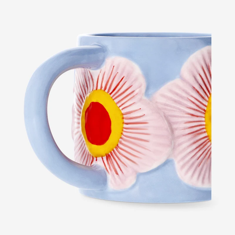 Blue mug with big embossed flowers - 420 ml