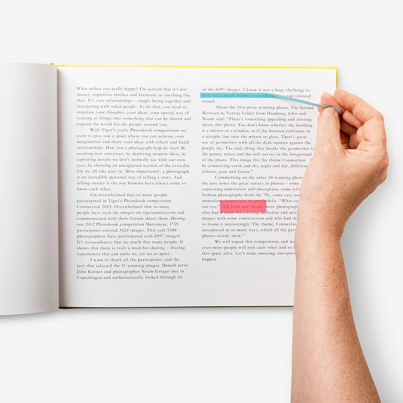 Removable highlighter tape