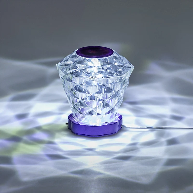 Colour changing diamond lamp