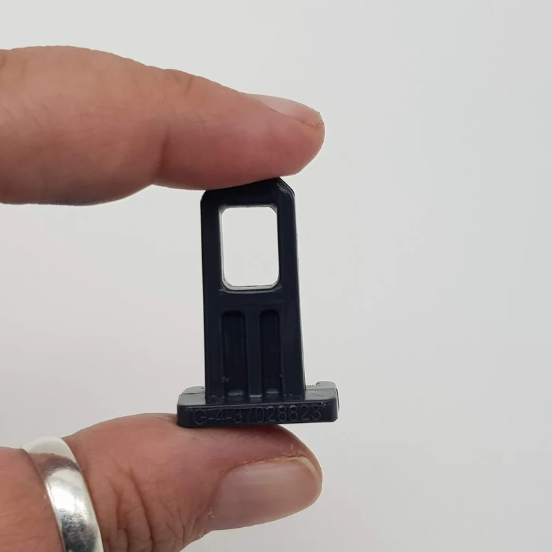 Gancio nasello di chiusura porta asciugatrice asc83v akai Vestel