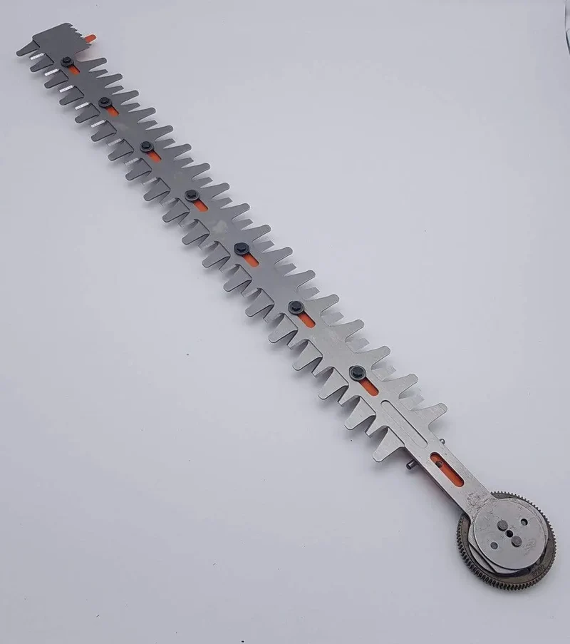 Lama con ingranaggi per tagliasiepe Black+Decker behts451