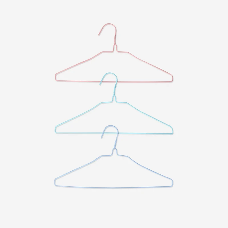 Multi coloured metal hangers - 6 pcs