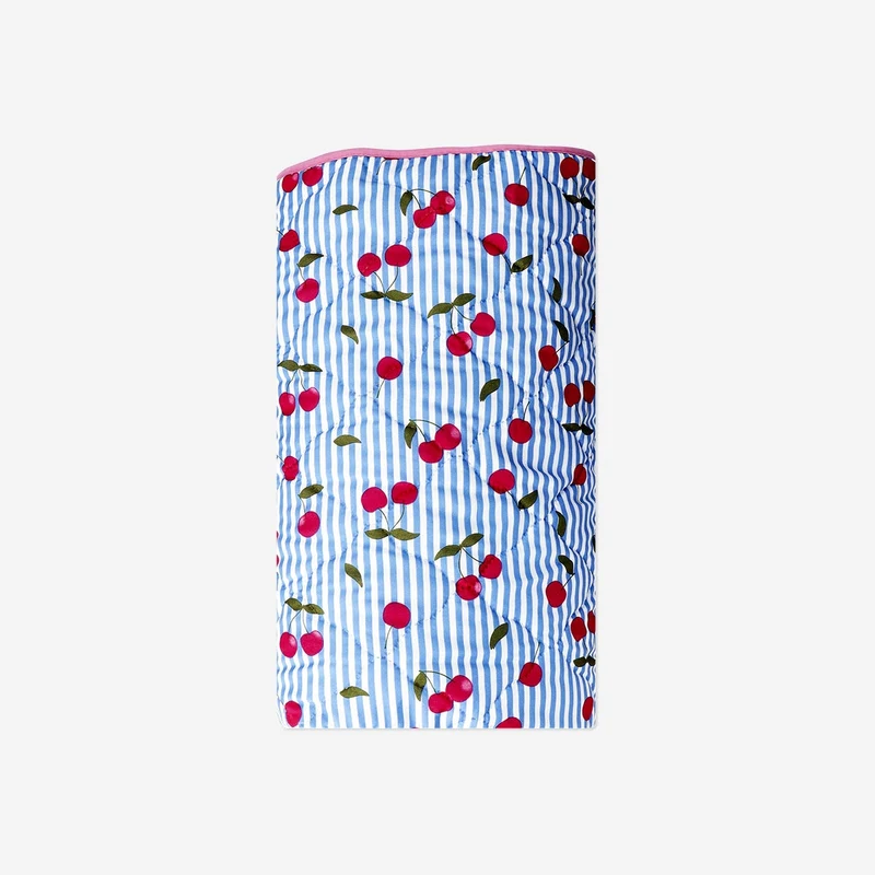 Quilted blanket with cherry print - 170x130 cm
