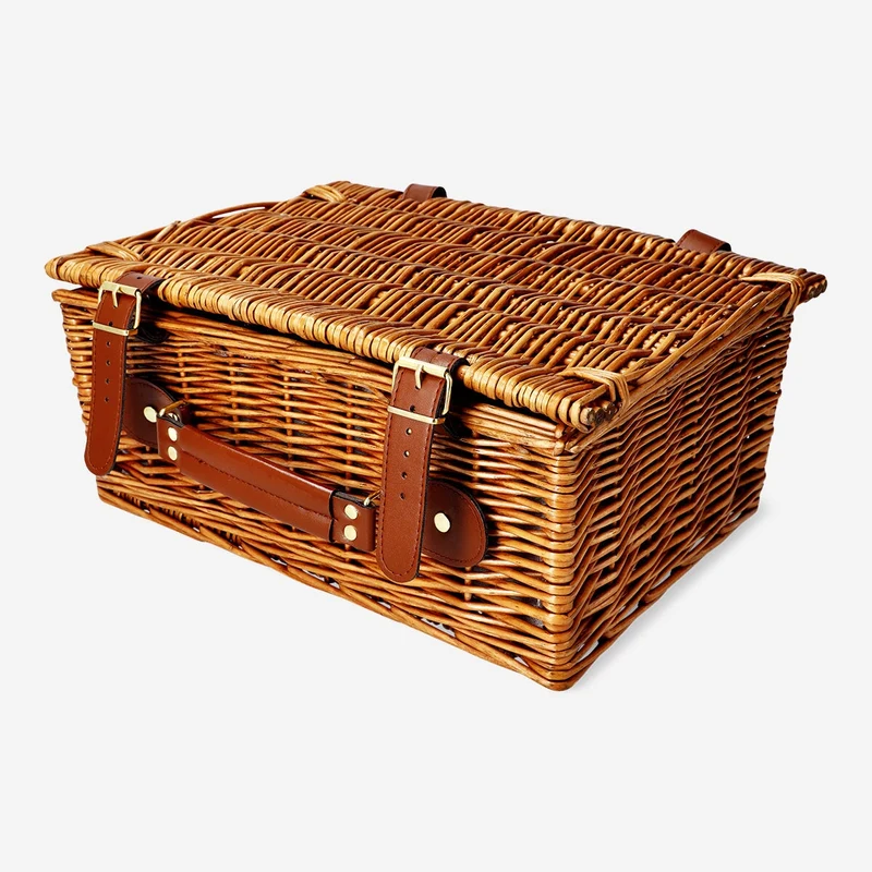 Picnic set for 2 people with basket