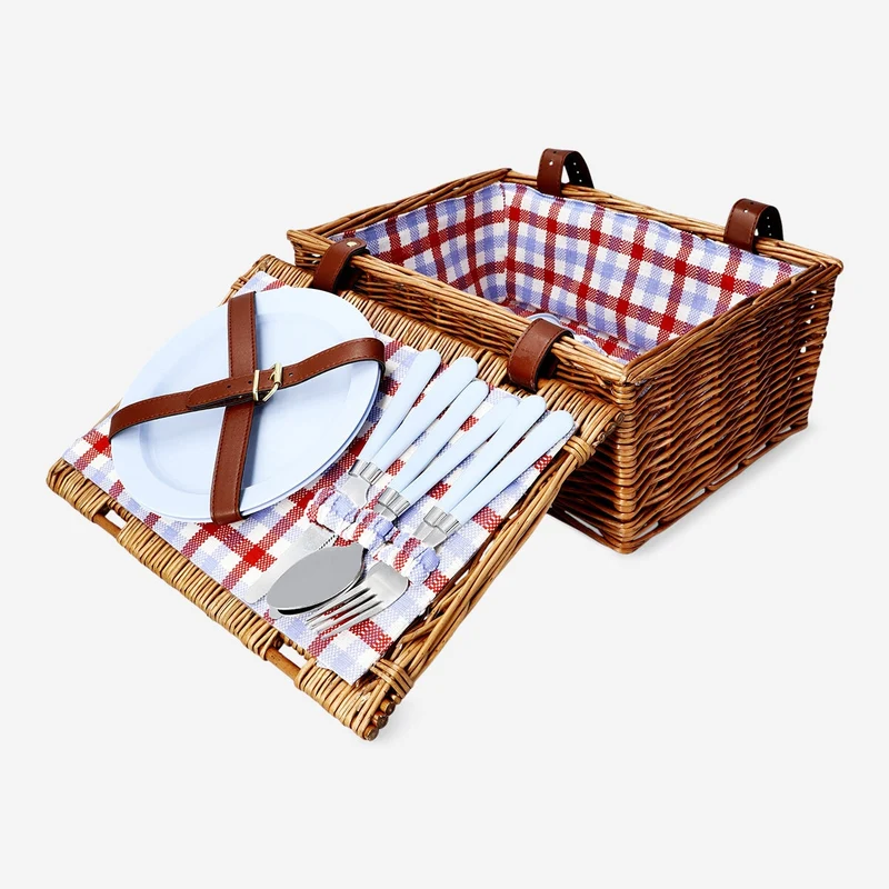 Picnic set for 2 people with basket