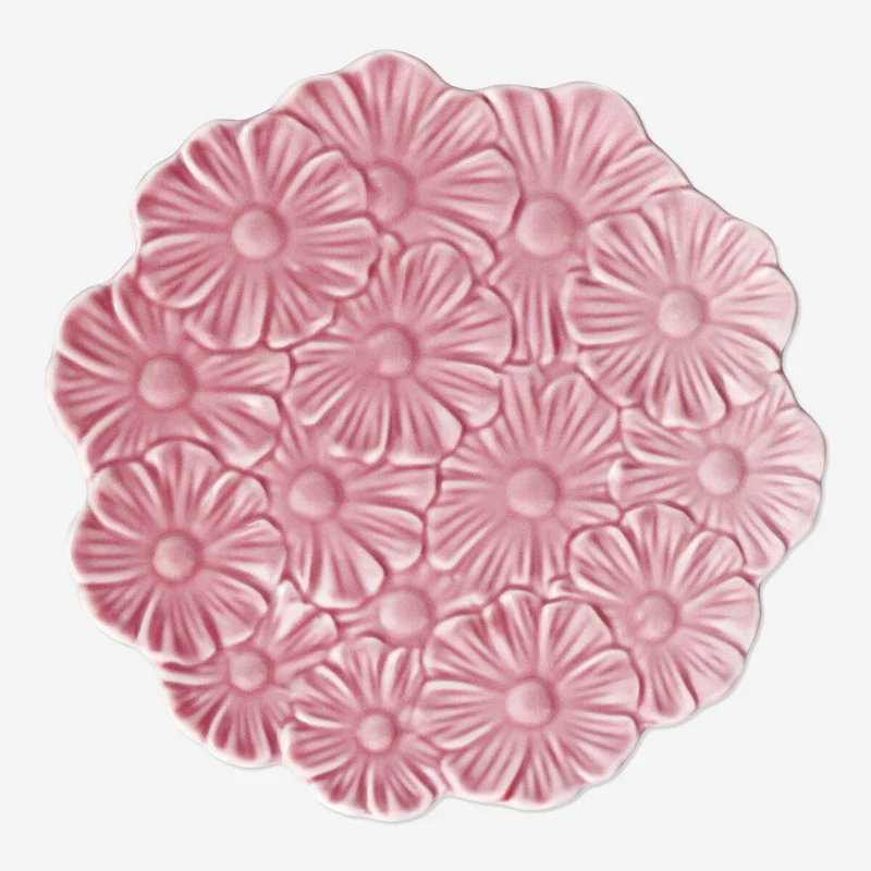 Cake stand with flowers