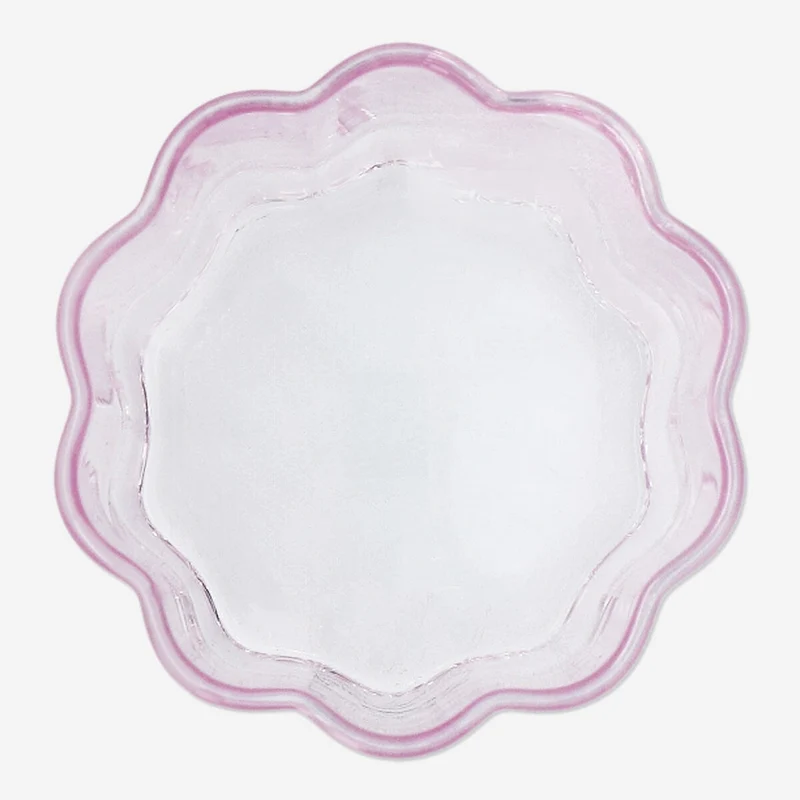 Flower shaped drinking glass