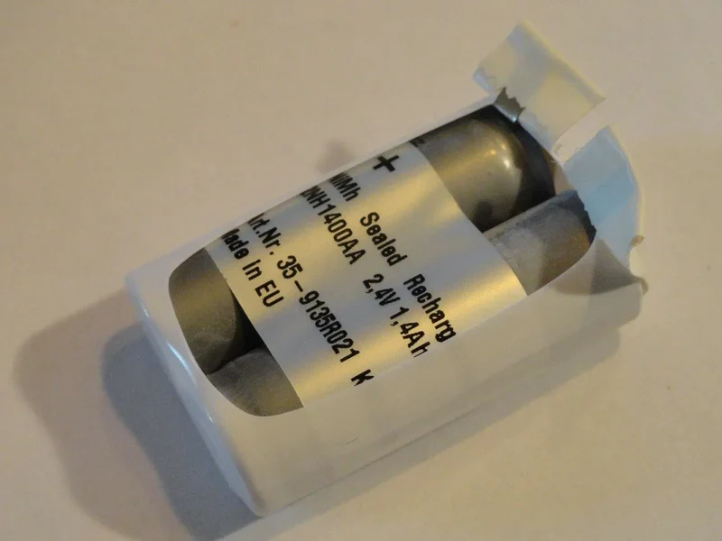 Accumulatore rasoio 2.4v-1300mah ni-mh mis.: 48 per 14 per 28 mm Ennebiservice