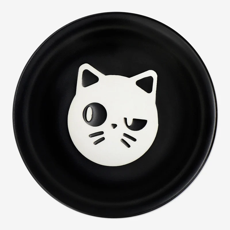 Black bowl with cat print