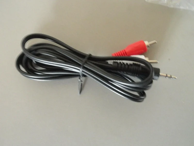Cavo jack 3.5mm stereo - 2x rca - 1.5m nero Universale