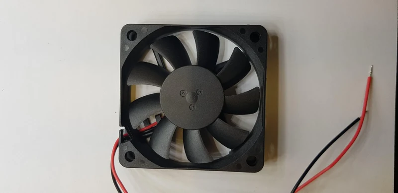 Ventola assiale 60x60x10mm axial 12v-dc.vapo rohs sunon Ennebiservice