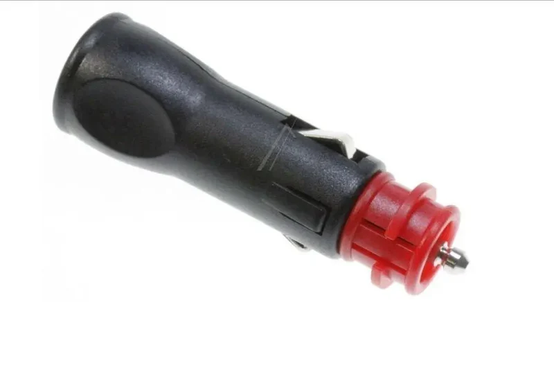 Spina accendisigari professionale 12v 15a per automobili Universale