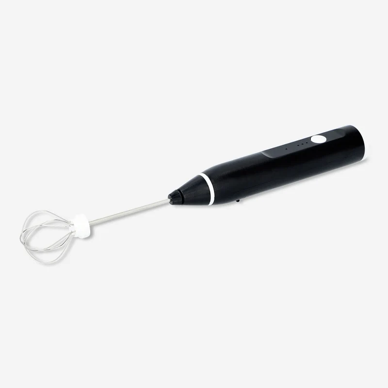 Milk foamer with whisk