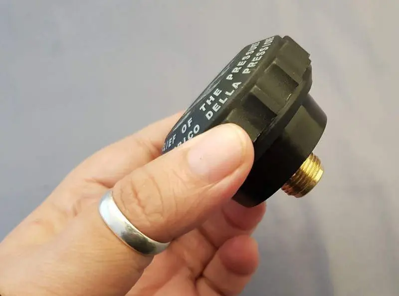 Tappo vapore 3/8 maschio 5.50 bar con guarnizione in teflon ferro da stiro ps11 Lelit