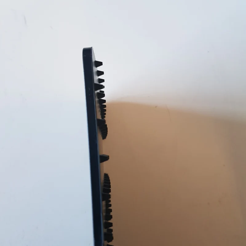 Tappetino poggiaferro atermico universale in morbido silicone di alta qualità.