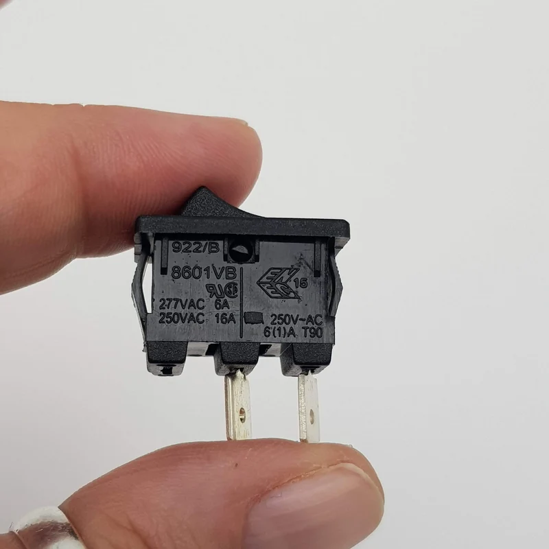 Pulsante basculante 6a 1 polo per ferri da stiro Micromic